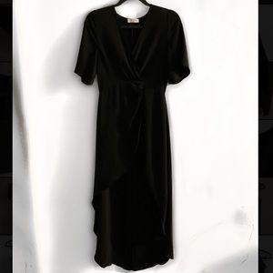 Aritzia - Babaton Dress